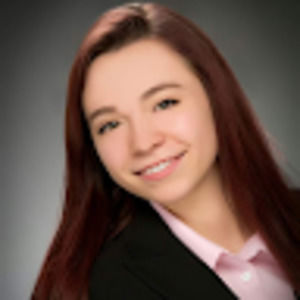 Meet your Posher, Alicia